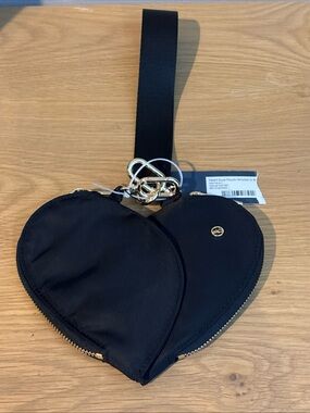 Interval Heart Dual Pouch Wristlet Black NEW